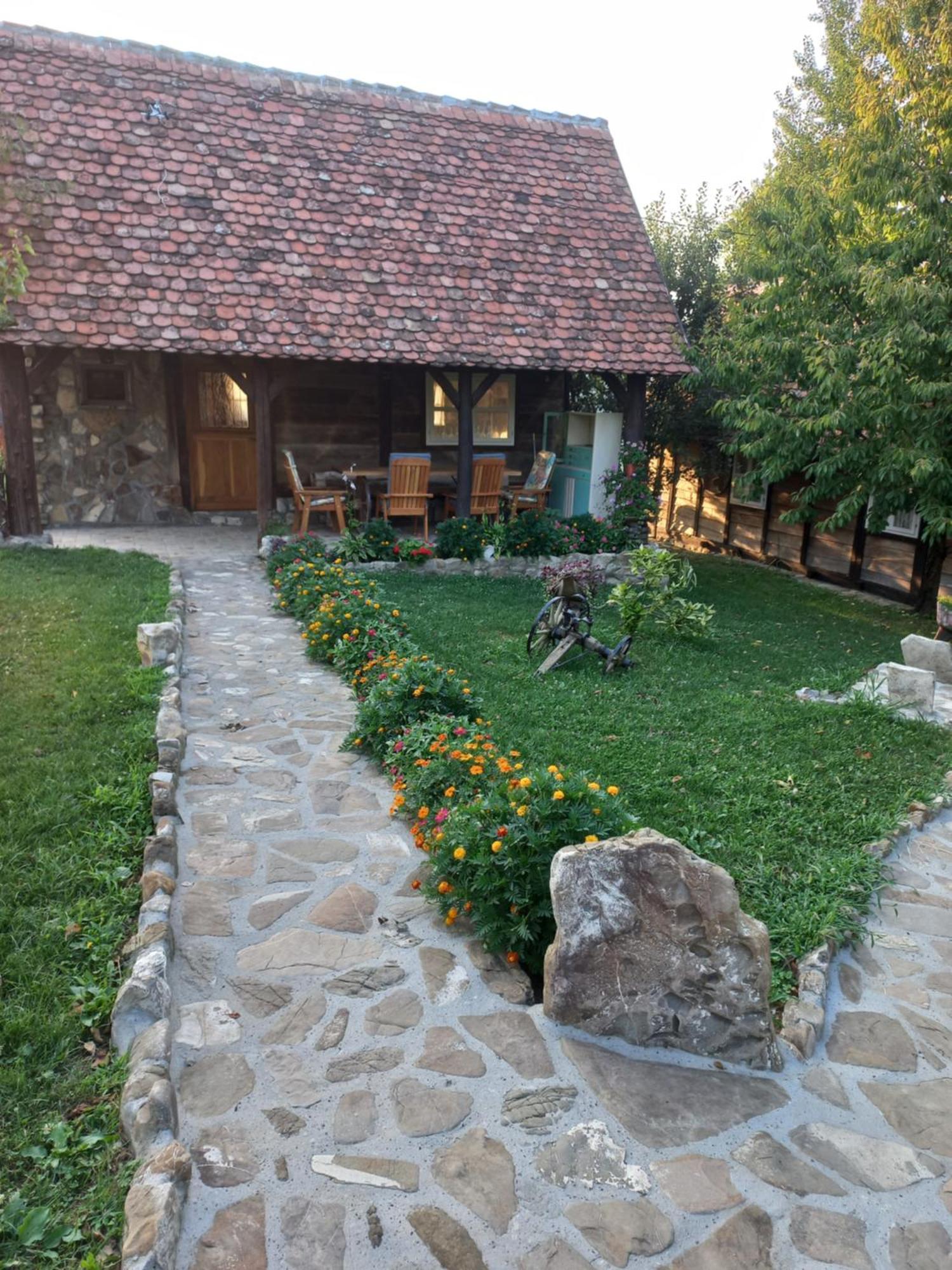 Villa Magaze De Luxe Gradacac Exterior foto